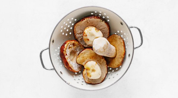 Фаршированная жюльеном картошка, запеченная в духовке, пошаговый рецепт с фото на 215 ккал
