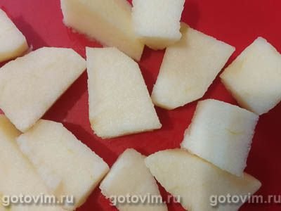 Фруктовый салат из мандаринов с яблоками, орехами и йогуртом