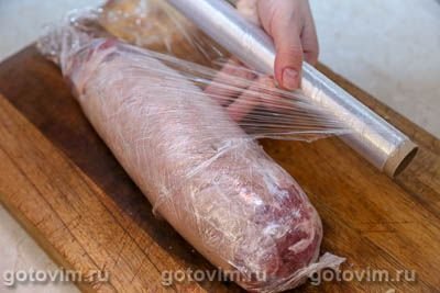 Рулет из рульки вареный в пленке (или пакете для запекания) Рулет из рульки вареный в пленке (или пакете для запекания)