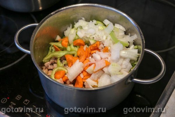 Рагу с мясом и чечевицей