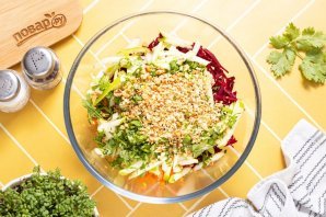 Салат из свежей моркови и свеклы