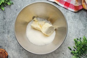 Клубничный пирог с пахтой