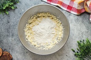 Клубничный пирог с пахтой