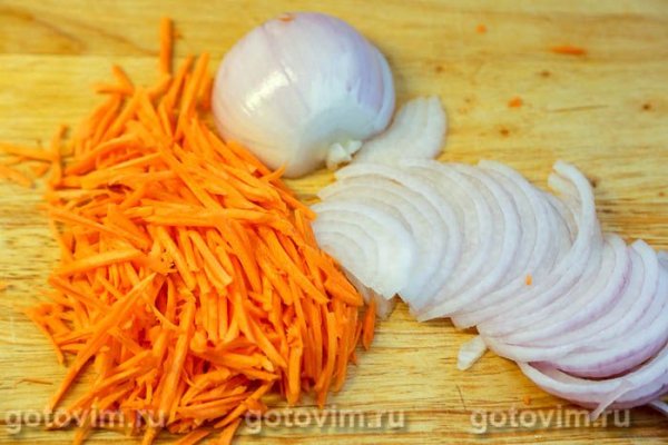 Жареные свиные почки с овощами в соусе по-восточному Жареные свиные почки с овощами в соусе по-восточному