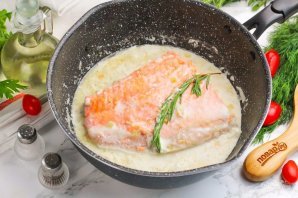 Лосось в сливочном соусе