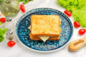 Тосты с ветчиной и сыром