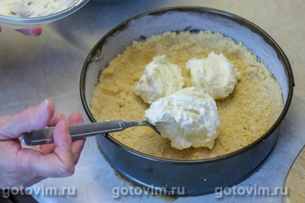 Итальянский песочный пирог с персиками и творогом Сбричолата (Sbriciolata)