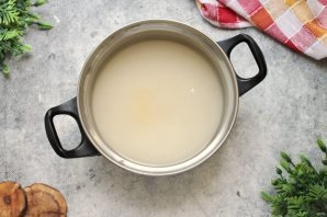 Клубника, протертая в сиропе