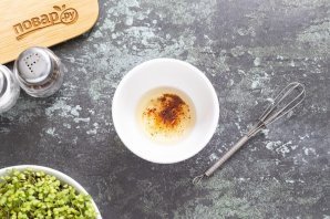 Салат с авокадо и брюссельской капустой