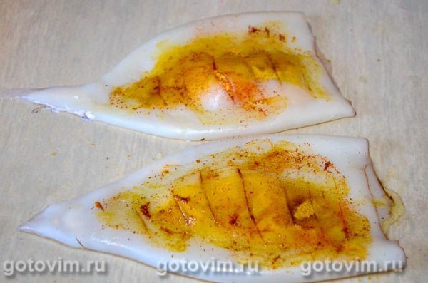 Жареные кальмары на гриле (или сковороде)