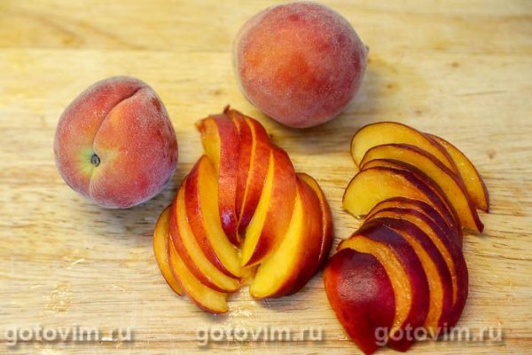 Итальянский песочный пирог с персиками и творогом Сбричолата (Sbriciolata)