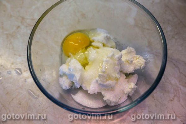 Итальянский песочный пирог с персиками и творогом Сбричолата (Sbriciolata)