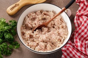 Котлеты из фарша с хлебом Котлеты из фарша с хлебом