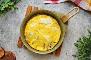 Яичница с курицей Яичница с курицей