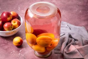 Компот из нектаринов