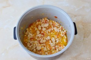 Рис с фаршем в мультиварке