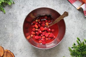 Десерт из земляники Десерт из земляники