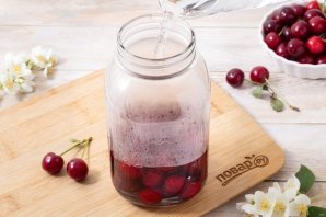 Вишневый компот на зиму