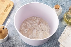 Дрожжевые оладушки на кефире