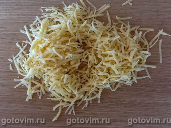 Куриная печень с сыром, шпинатом и хреном
