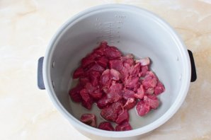 Говядина, тушеная в мультиварке