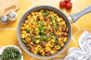 Макароны с шампиньонами