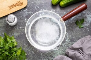 Огурцы с морковью на зиму