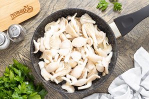 Картофель с вешенками Картофель с вешенками