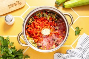 Кабачковая икра с баклажанами