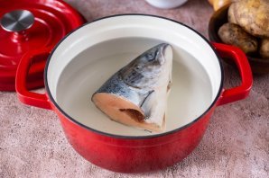 Уха с перловкой