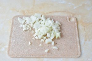 Слоеный пирог с курицей и грибами