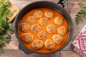 Тефтели с луком и морковью