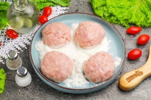 Котлеты с сыром и помидорами Котлеты с сыром и помидорами