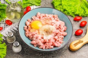 Котлеты с сыром и помидорами Котлеты с сыром и помидорами