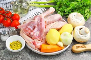 Куриный суп с шампиньонами Куриный суп с шампиньонами