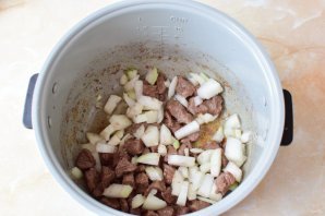 Говядина, тушеная в мультиварке