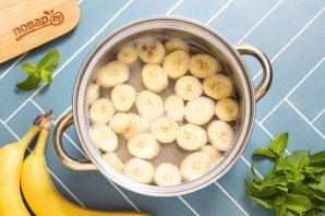 Компот из бананов