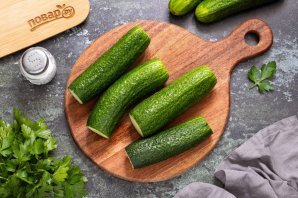 Огурцы с морковью на зиму