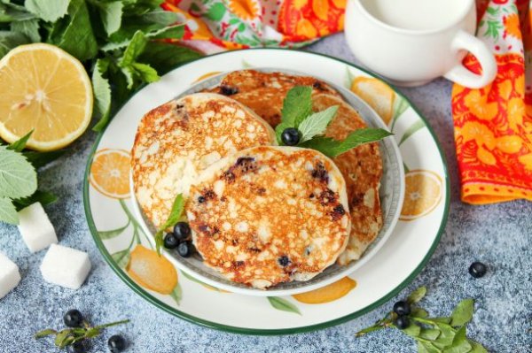 Лимонно-черничные оладьи Лимонно-черничные оладьи