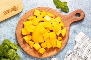 Манго консервированное