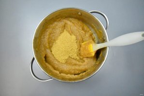 Яблочное масло со специями