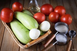 Икра кабачковая с помидорами Икра кабачковая с помидорами