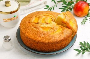 Творожный пирог с персиками