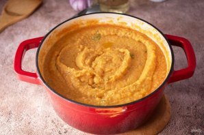 Икра кабачковая с чесноком Икра кабачковая с чесноком