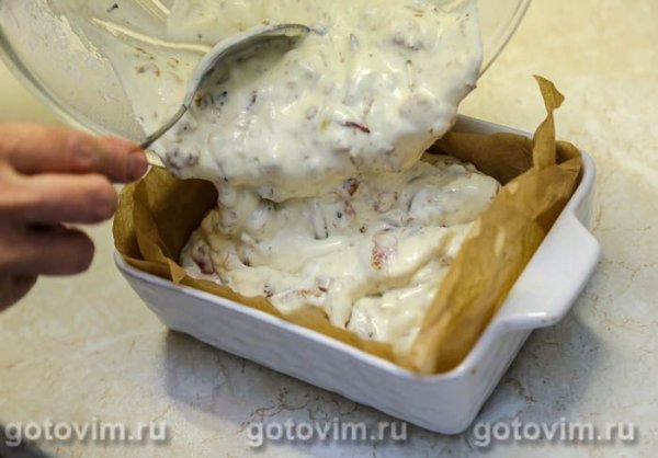 Заливной пирог с лисичками и беконом