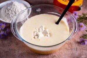 Быстрый сладкий пирог на кефире с тыквой Быстрый сладкий пирог на кефире с тыквой