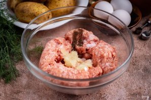 Фарш с картошкой в духовке