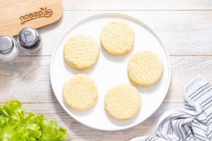 Вегетарианские котлеты из капусты