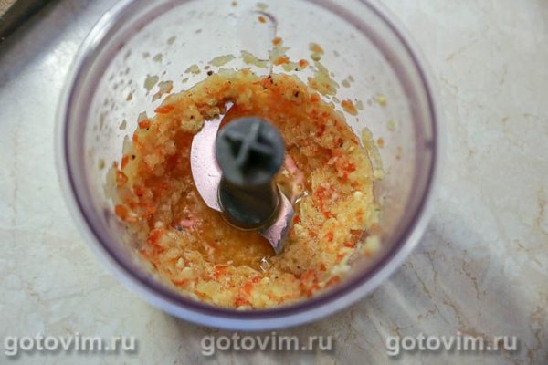 Куриные крылышки в маринаде с чили и сладким перцем