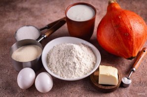 Быстрый сладкий пирог на кефире с тыквой Быстрый сладкий пирог на кефире с тыквой